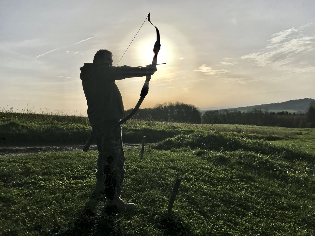 maenner-workshop_bogenschiessen-naturcoaching_bodensee